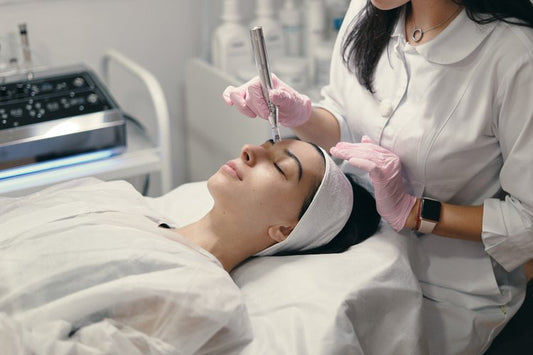 Micro-Needling Vs. RF Micro-Needling: Discover the Finer One